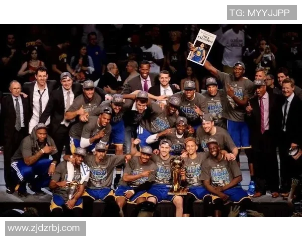 哈里森巴恩斯的篮球之路与个人成长历程探讨